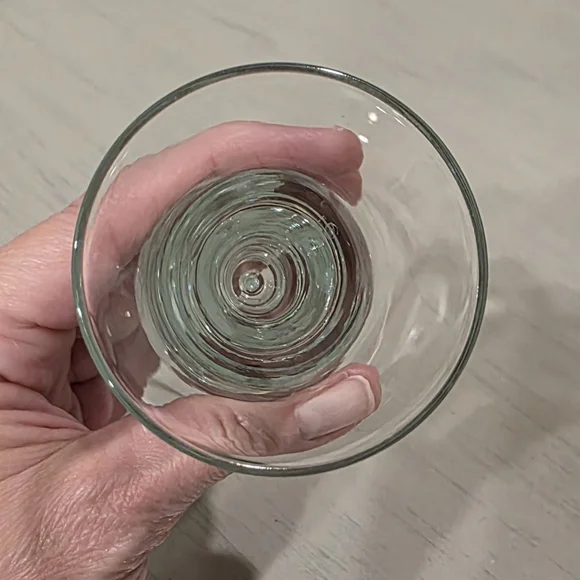 Vintage hand-blown clear glass cordial/ sherry glass with flared rim. Set Of 3 - Picture 3 of 6